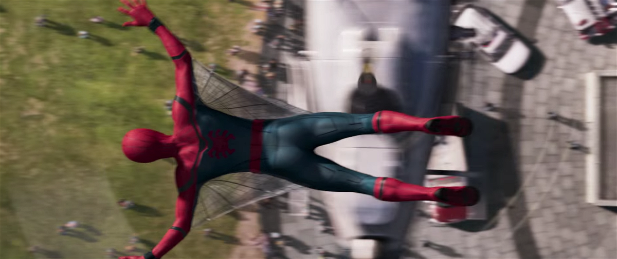 Le ali del costume di Spider-Man creato da Tony Stark si mostrano in una scena di Homecoming