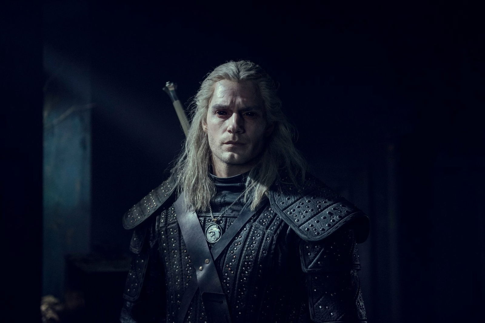 Clicca per vedere l'immagine originale Henry Cavill nei panni di Geralt in The Witcher