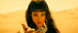 Copertina di La Mummia: le trasformazioni di Sofia Boutella in una featurette