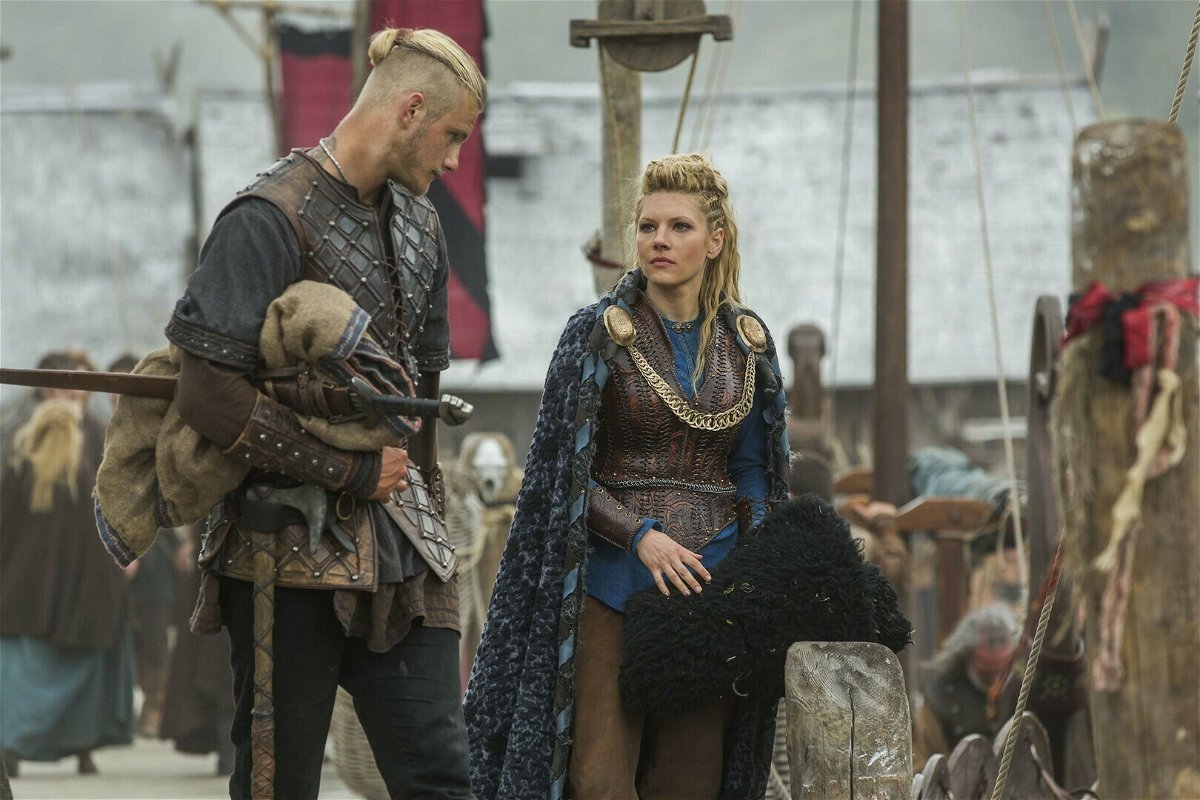 Un'immagine di Lagertha e Bjorn in Vikings 5