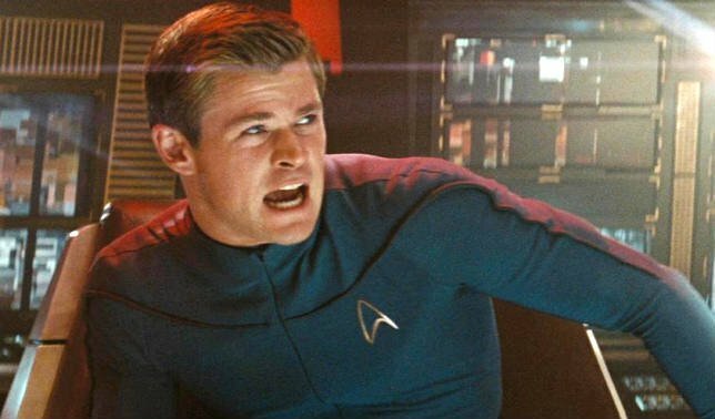 Mezzobusto di Chris Hemsworth nei panni di George Kirk, padre del più famoso Capitano Kirk