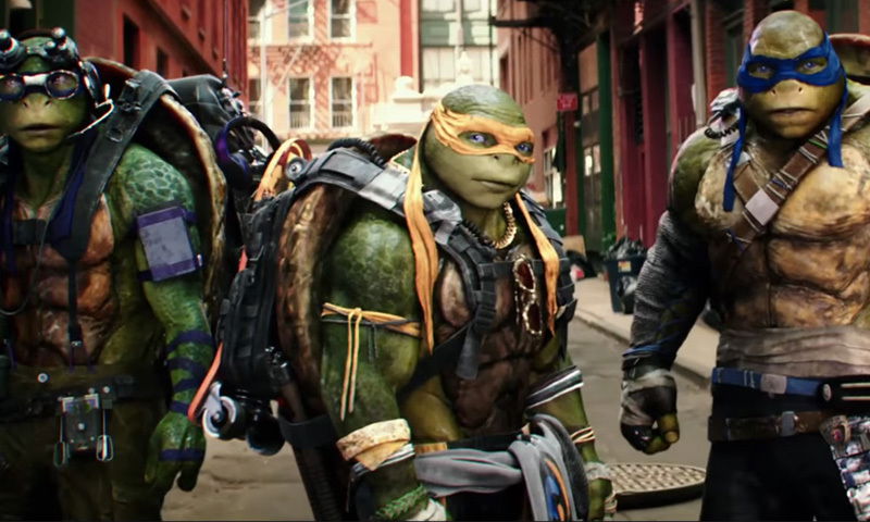 Click para ver la imagen original Donatello, Miguel Ángel y Leonardo en una secuencia de la película de 2016