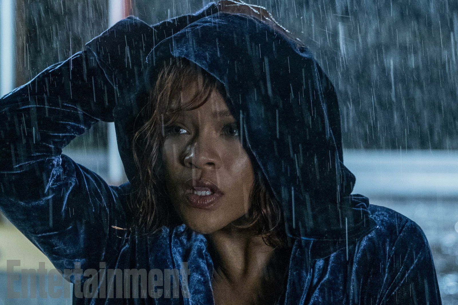 Clicca per vedere l'immagine originale Rihanna arriva al Bates Motel