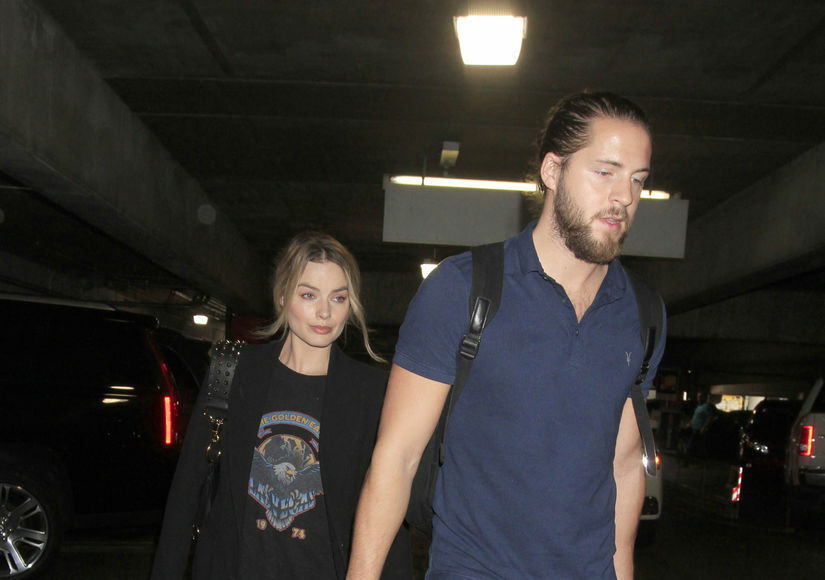 Clicca per vedere l'immagine originale Tom Ackerley insieme a Margot Robbie