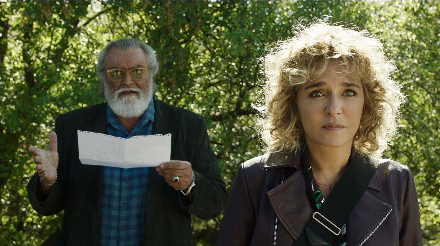 Clicca per vedere l'immagine originale Una scena de Tutto il mio folle amore
