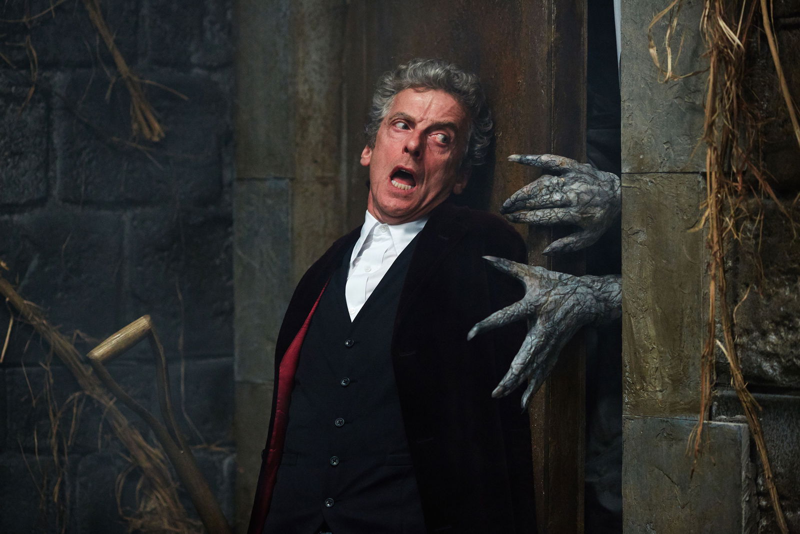 Clicca per vedere l'immagine originale Peter Capaldi in una scena di Doctor Who