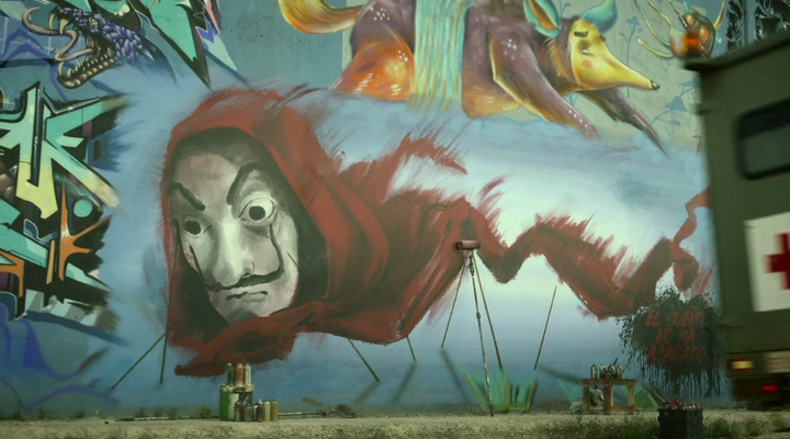Un murale della maschera di Salvador Dalí