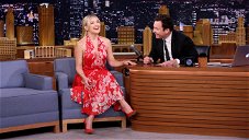 Copertina di The Tonight Show: Kate Hudson e Jimmy Fallon cantano durante la pubblicità