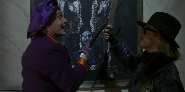 Joker e il suo scagnozzo Bob in una scena di Batman di Tim Burton