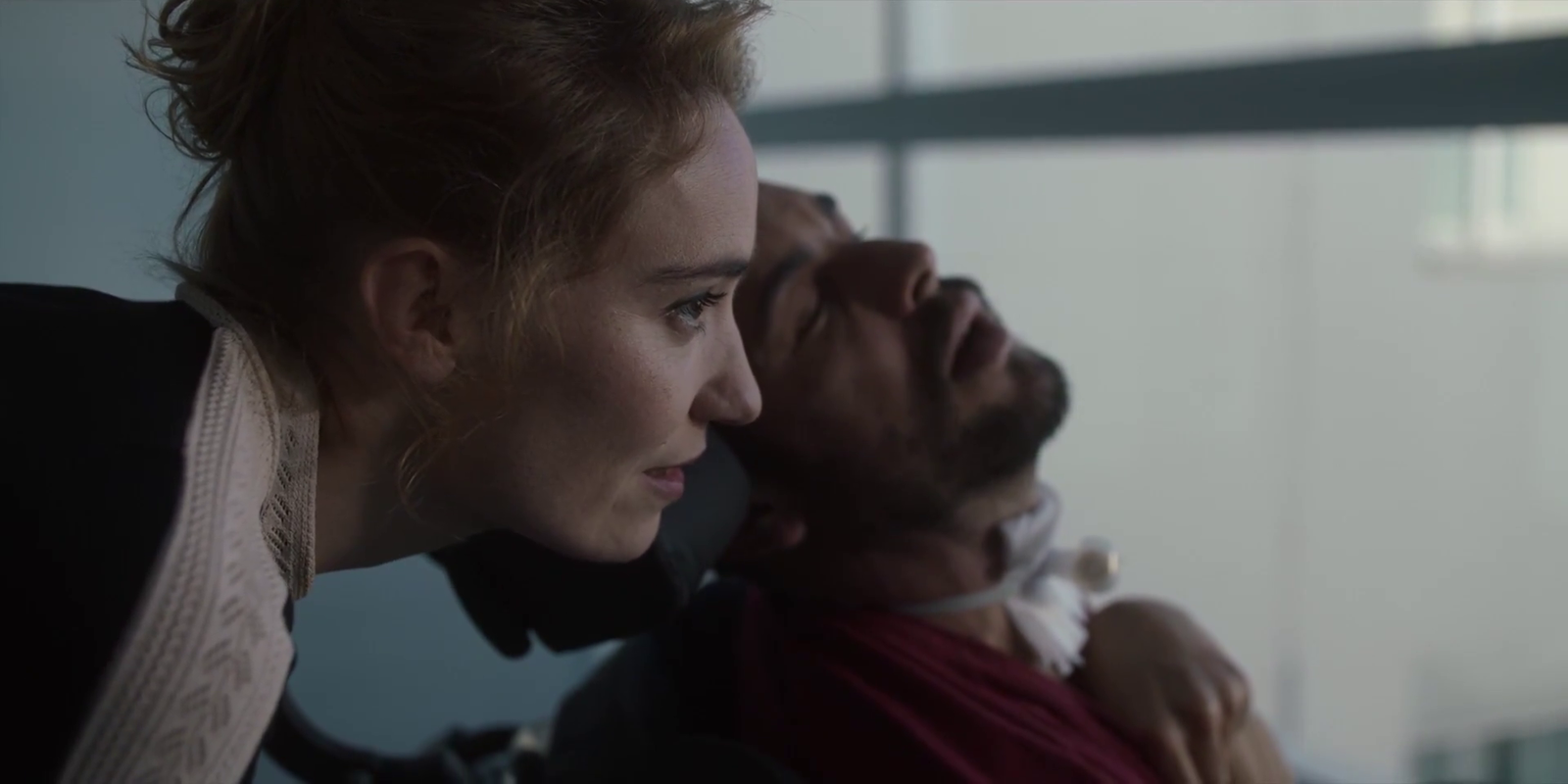 Clicca per vedere l'immagine originale Déborah François e Mario Casas nella scena finale del film El practicante