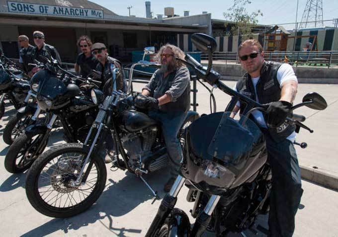 Mayans di Sons of Anarchy