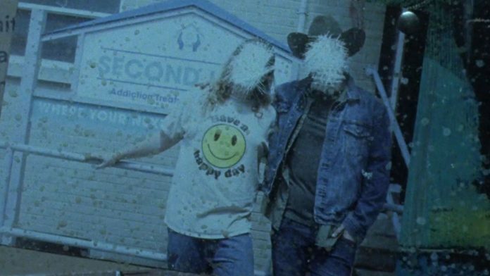 Clicca per vedere l'immagine originale The Walking Dead svela chi era davvero il Sussurratore Beta