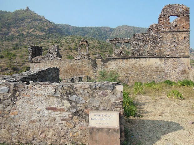 Bhangarh L'haveli delle danzatrici