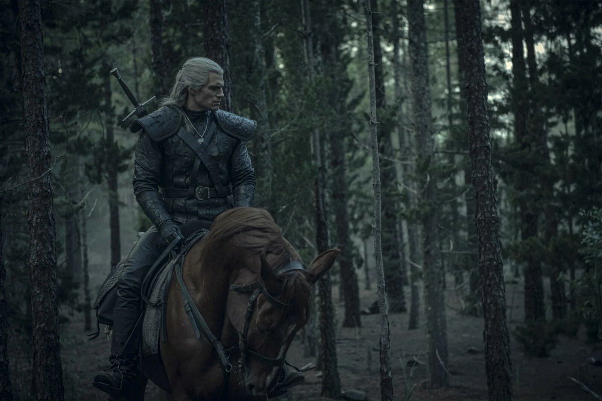 Geralt y Rutilia en la serie de tv
