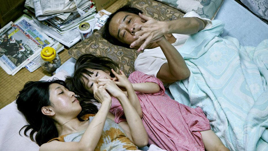 Clicca per vedere l'immagine originale Una scena familiare di Un affare di famiglia