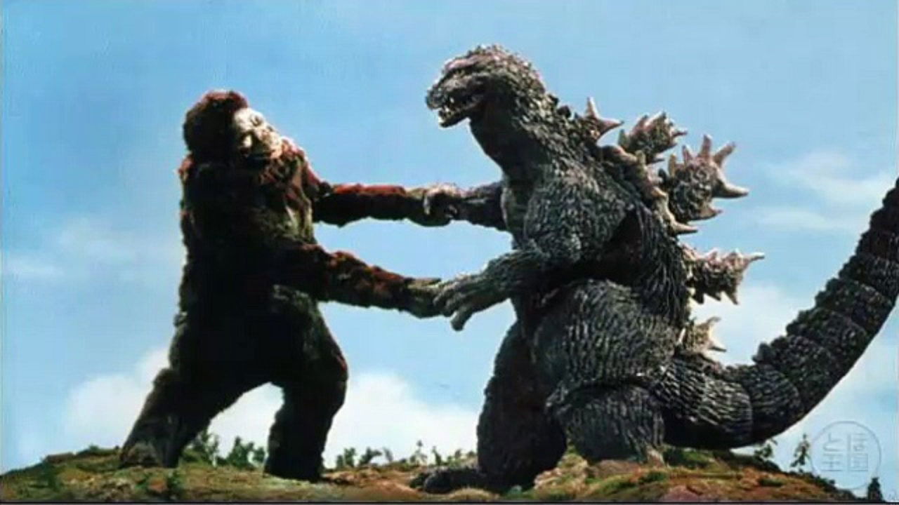 Godzilla vs Kong sarà un epico crossover del MonsterVerse di Warner Bros. e Legendary Pictures Un'immagine de Il trionfo di King Kong, un film del 1962 e secondo film della saga giapponese