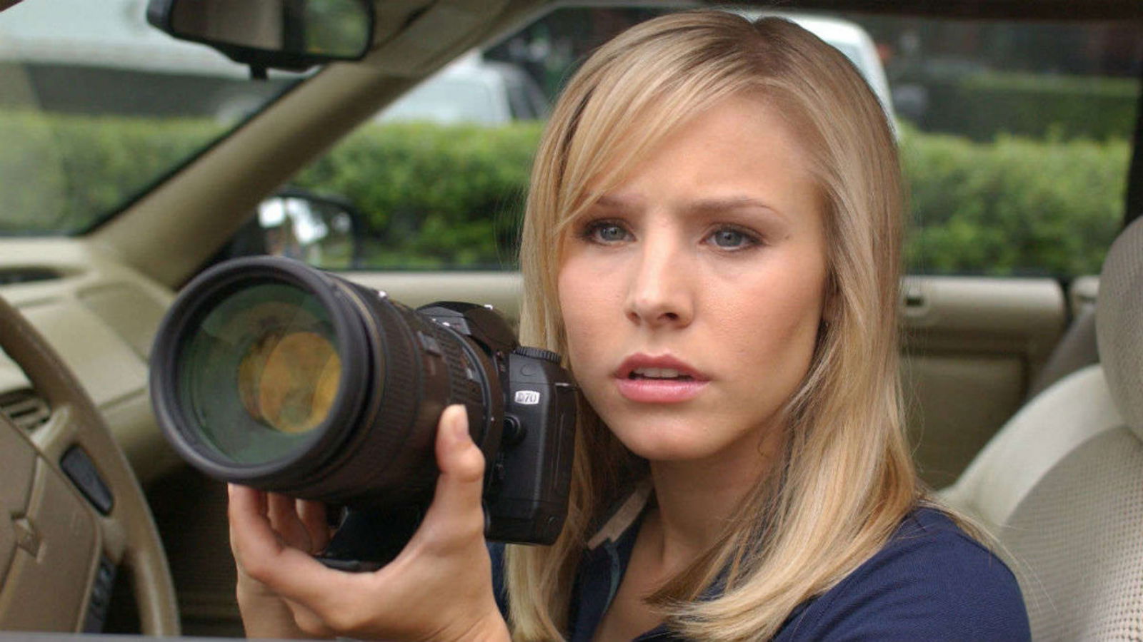 Clicca per vedere l'immagine originale Kristen Bell nei panni di Veronica Mars