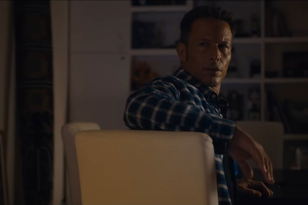 Clicca per vedere l'immagine originale Una scena del film Yara con il personaggio di Massimo Bossetti (Roberto Zibetti)