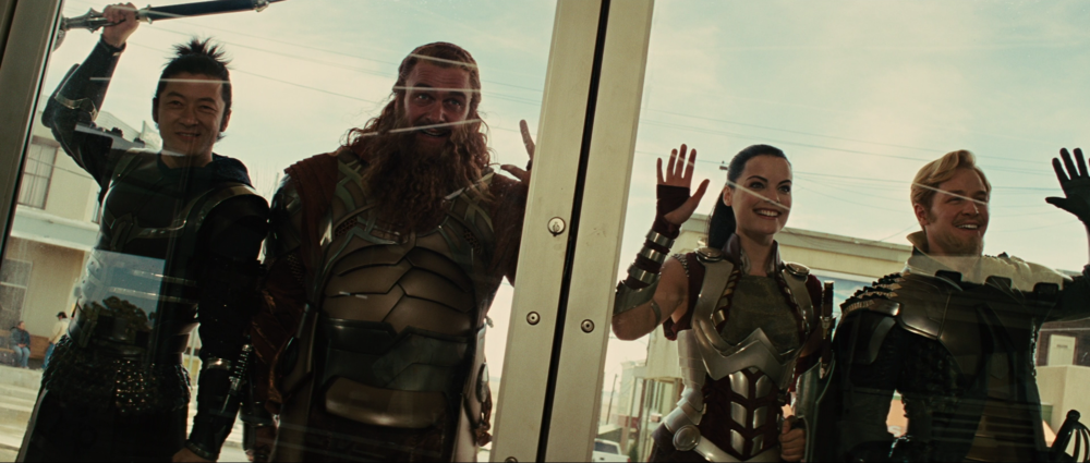 Lady Sif e i Tre Guerrieri salutano Thor