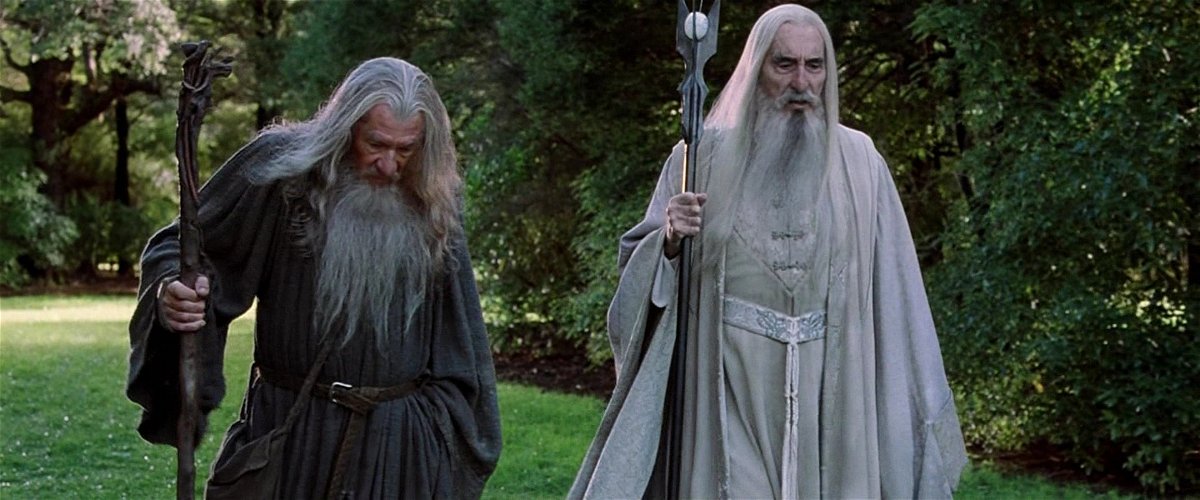 Ian McKellen e Christopher Lee in una scena con Gandalf e Saruman