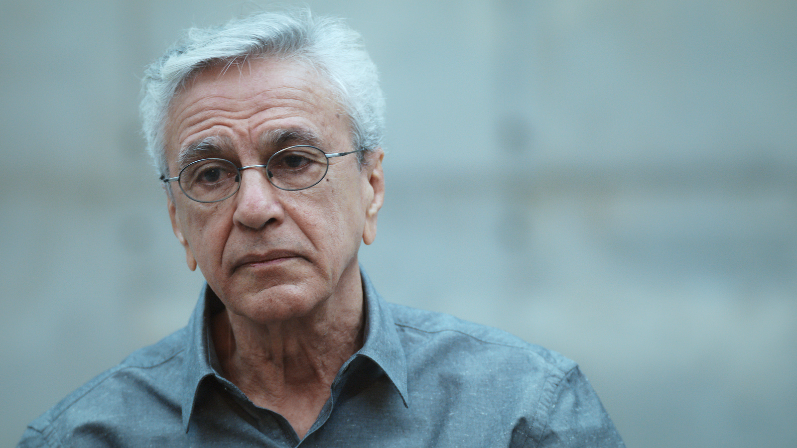 Clicca per vedere l'immagine originale Un primo piano di Caetano Veloso