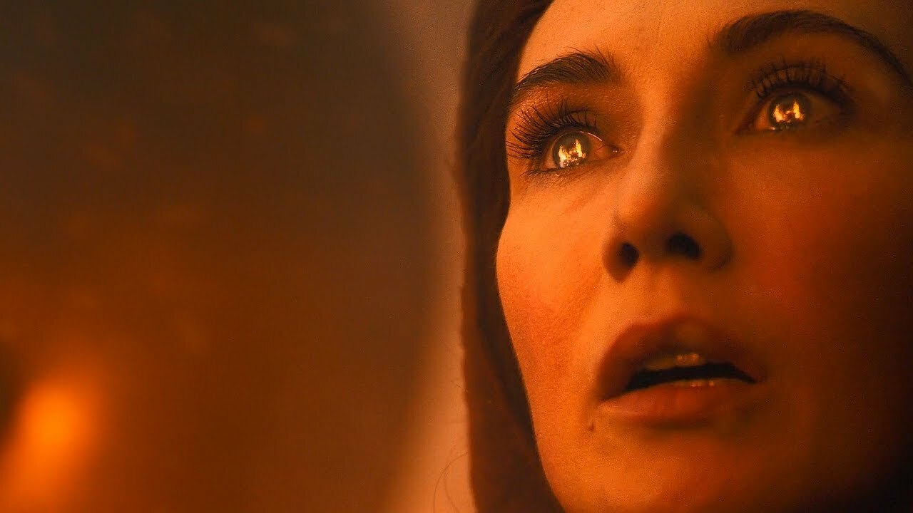 Carice van Houten commenta il finale di Melisandre e la sua candidatura agli Emmy per Game of Thrones Carice Van Houten nei panni di Melisandre in Game of Thrones 8x03