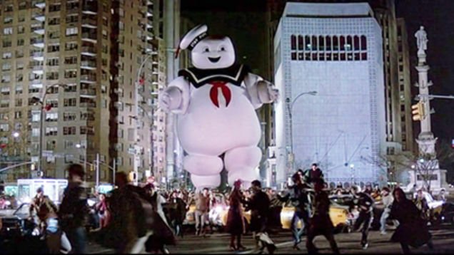 L'Uomo della Pubblicità dei Marshmallow terrorizza New York in Ghostbusters1