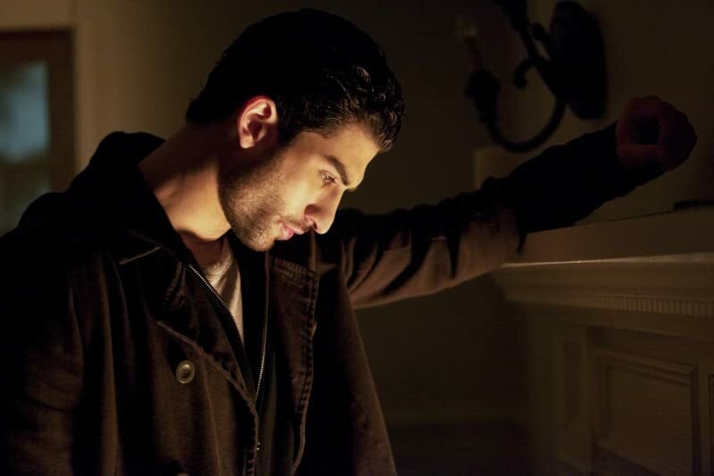 Raffi Barsoumian è Markos nella quinta stagione di The Vampire Diaries