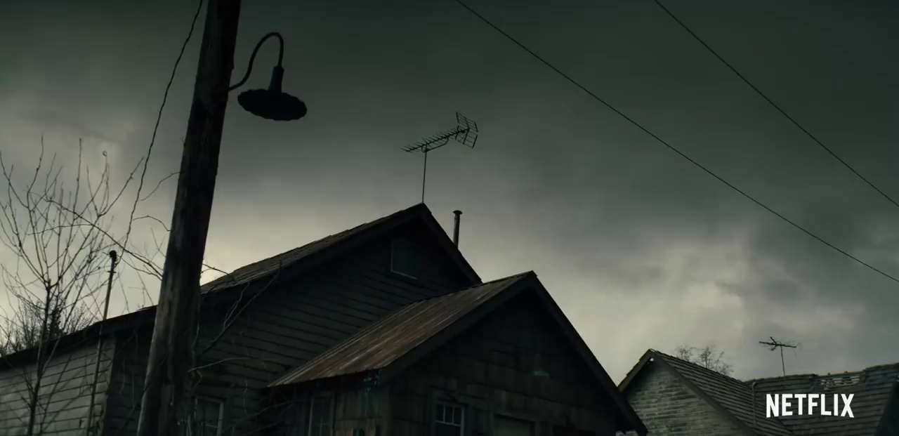 Clicca per vedere l'immagine originale Le tetre atmosfere di Midnight Mass