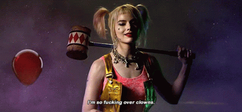 Clicca per vedere l'immagine originale Harley Quinn in una GIF animata