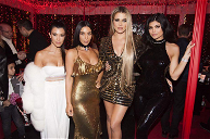 Copertina di Kardashian Christmas Party: tutte le meraviglie e gli eccessi