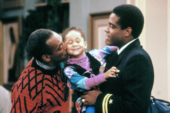 Cliff Robinson interpretato da Bill Cosby insieme a Martin ed Olivia Kendall, rispettivamente interpretati da Joseph C. Phillips e Raven-Symoné