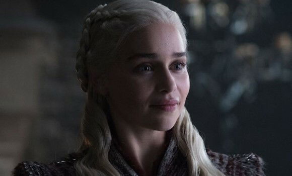 Click para ver la imagen original Emilia Clarke como Daenerys