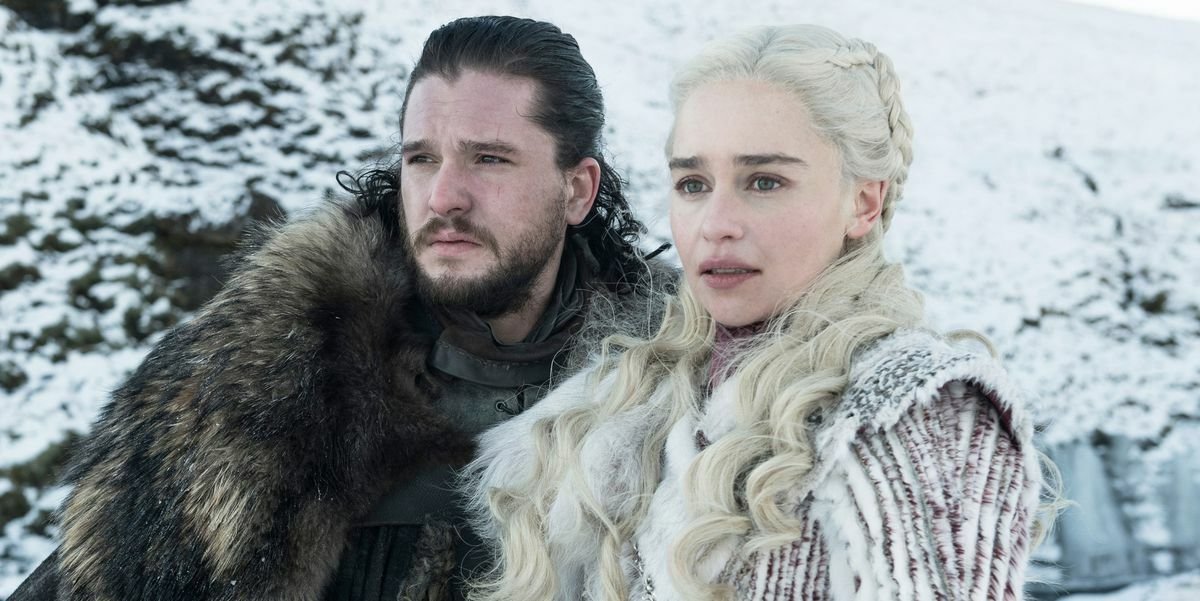 Un'immagine di Daenerys e Jon nell'ottava stagione di Game of Thrones