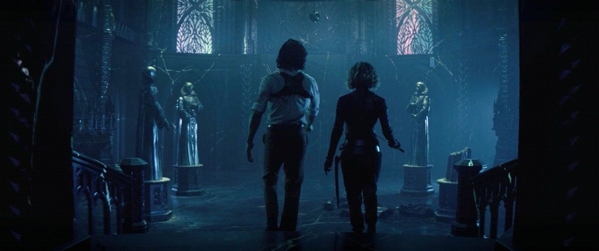 Loki e Sylvie entrano nella Cittadella e scoprono le statue dei Custodi del Tempo