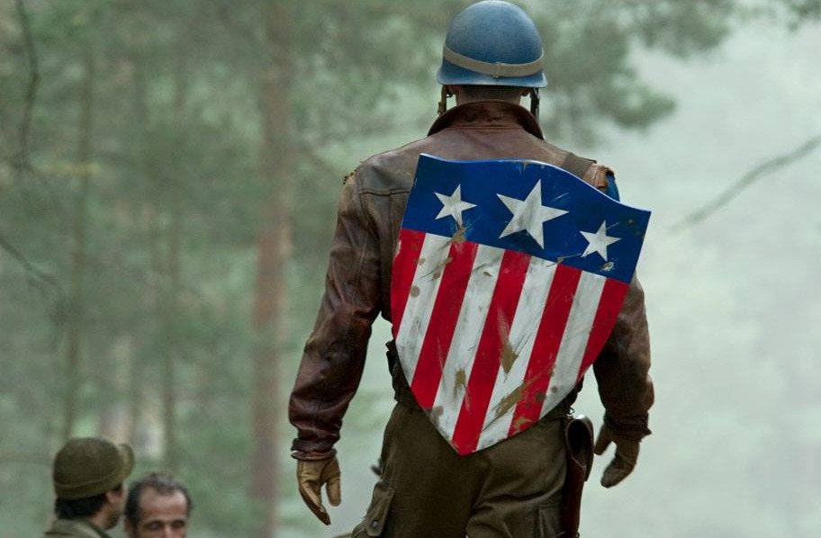 Chris Evans Amerika Kapitány - Az első bosszúálló című filmben