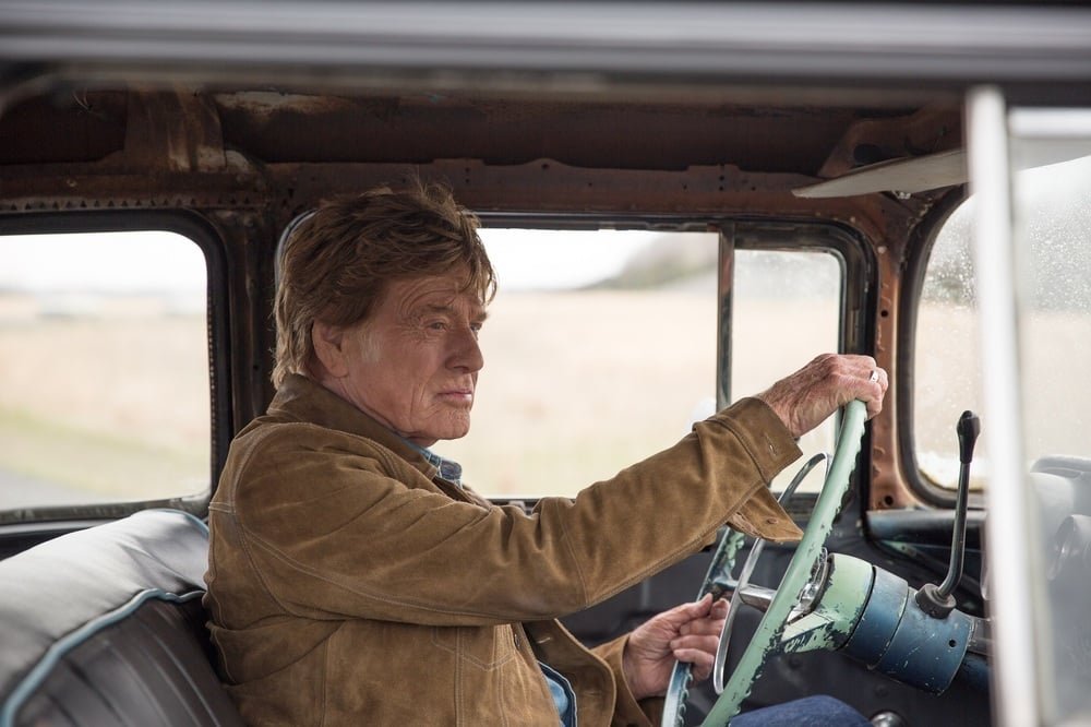 Robert Redford al volante in una scena del film