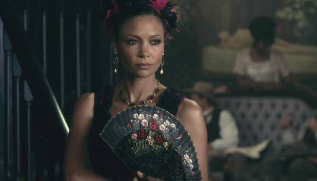 Thandie Newton è Maeve in Westworld Il personaggio di Maeve in Westworld
