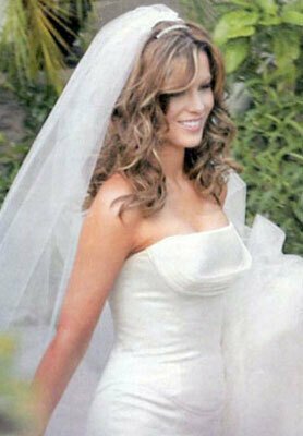 Kate Beckinsale vestita da sposa