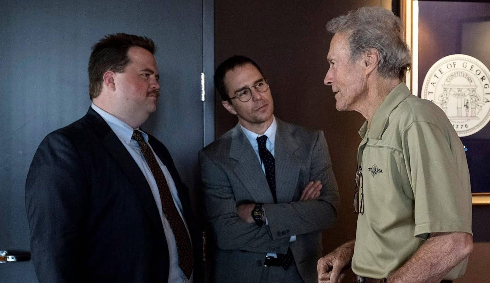 Clicca per vedere l'immagine originale Clint Eastwood, Paul Walter Hauser e Sam Rockwell sul set