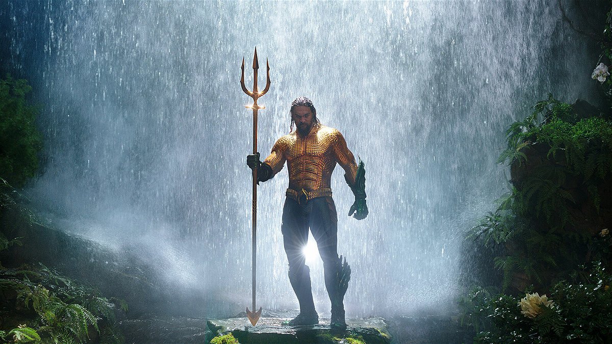 Ο Jason Momoa είναι ο υπερήρωας της DC Aquaman