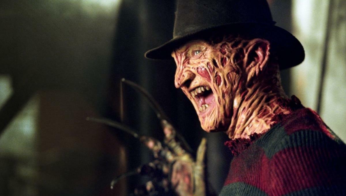 Un'immagine che ritrae Robert Englund nei panni di Freddy Krueger in Nightmare - Dal profondo della notte