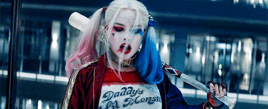 Copertina di Sì, Birds of Prey sarà un film su Harley Quinn: lo script al bacio di Margot Robbie