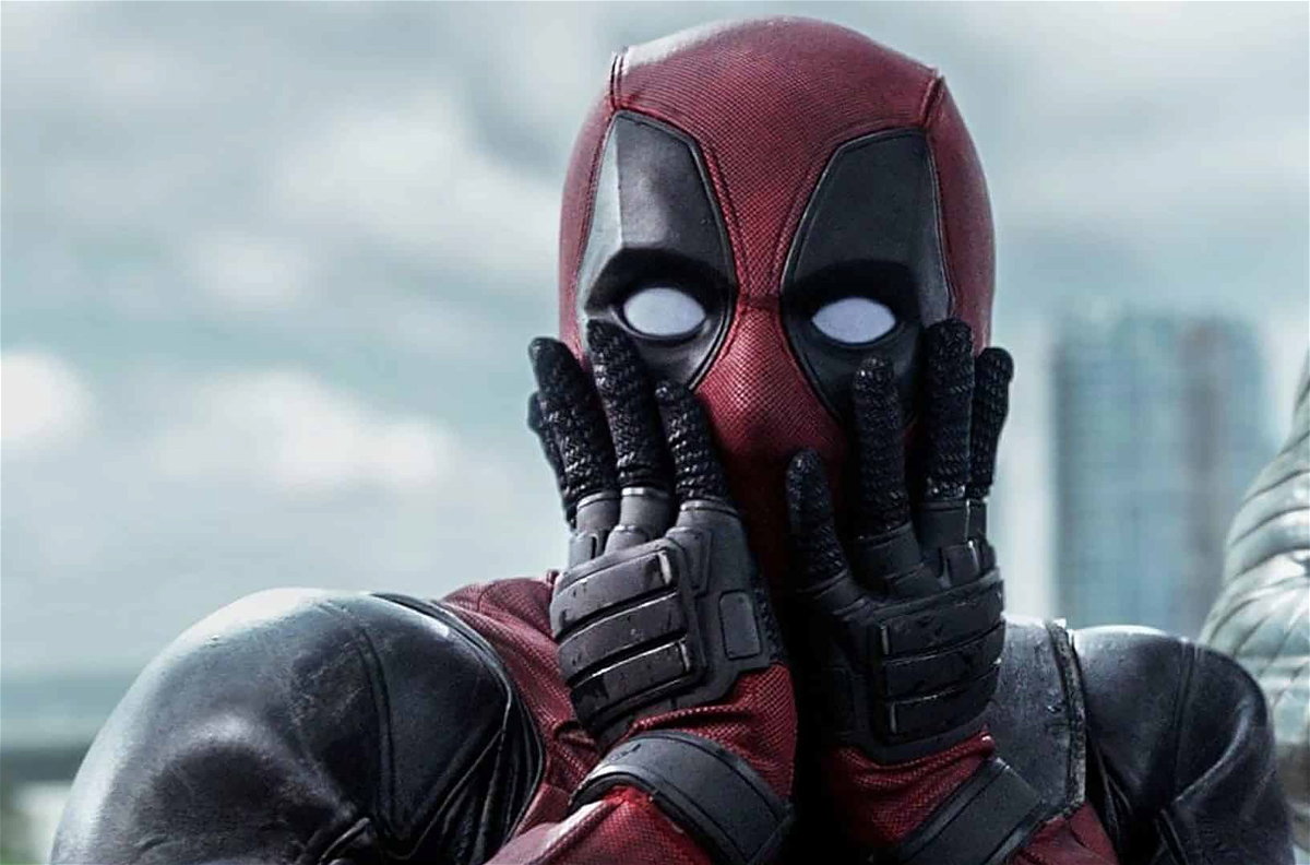 Deadpool è incredulo, portando le mani al volto