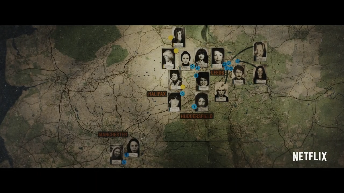 Lo foto delle vittime in una mappa