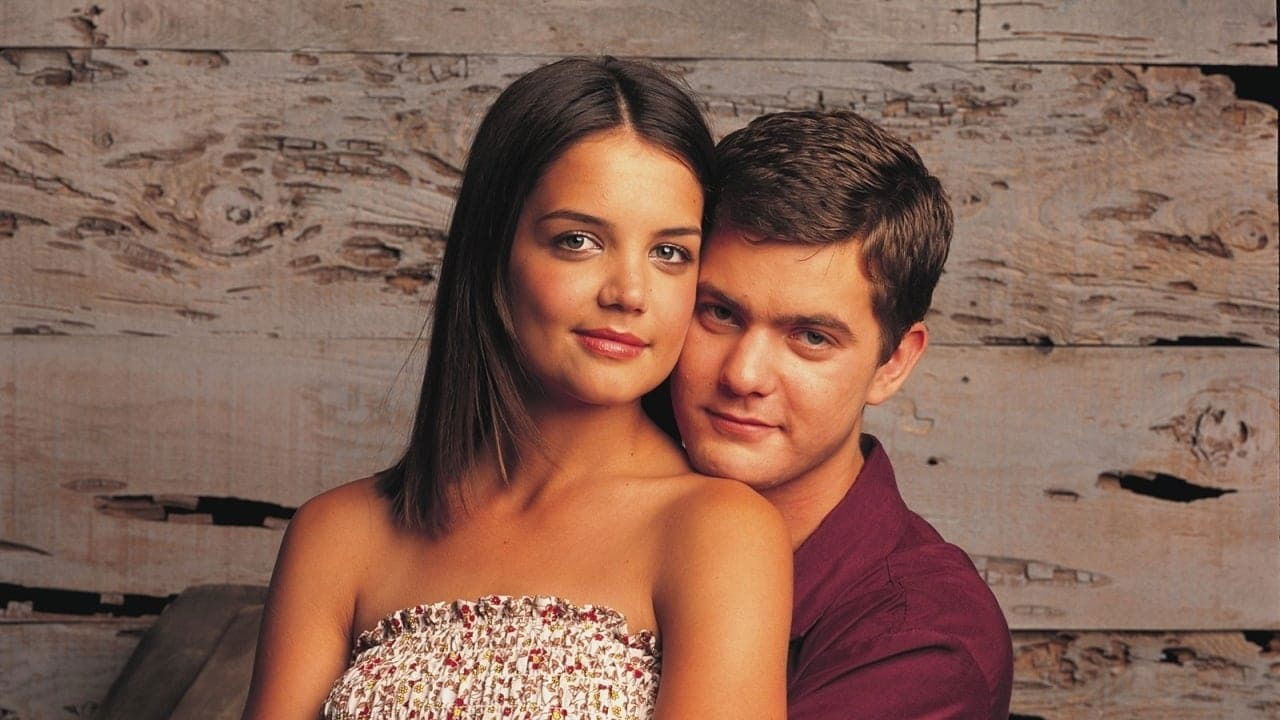 Katie Holmes e Joshua Jackson, interpreti di Joey e Pacey in Dawson's Creek Primo piano di Katie Holmes e Joshua Jackson