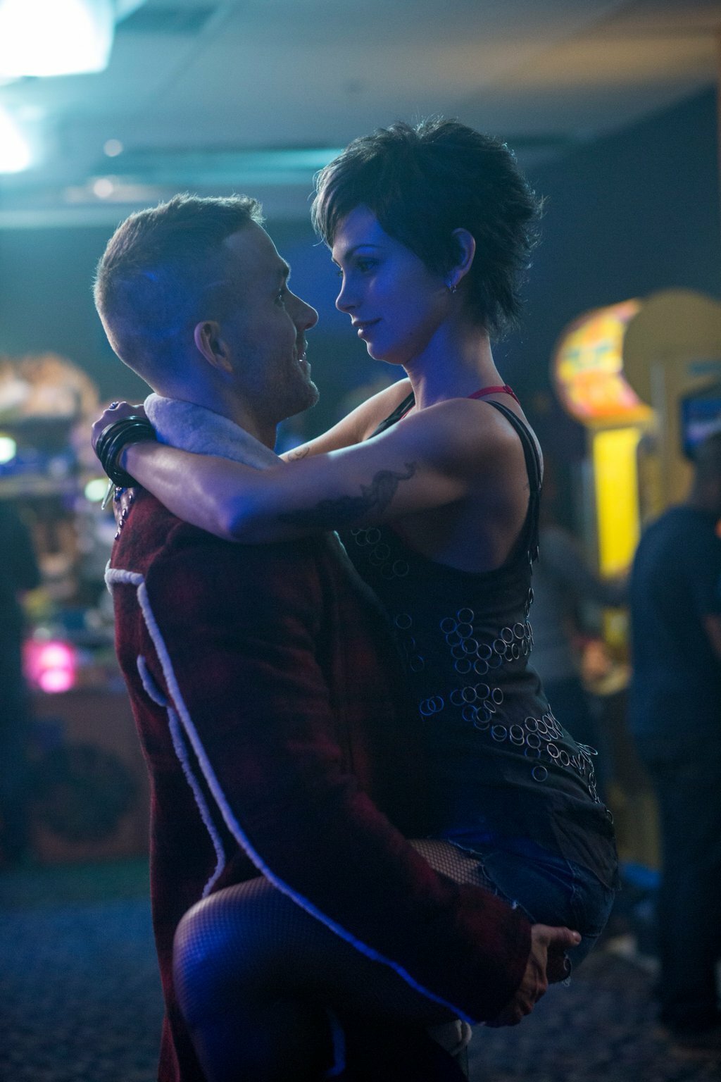 Wade Wilson e Vanessa Carlysle in una scena di Deadpool