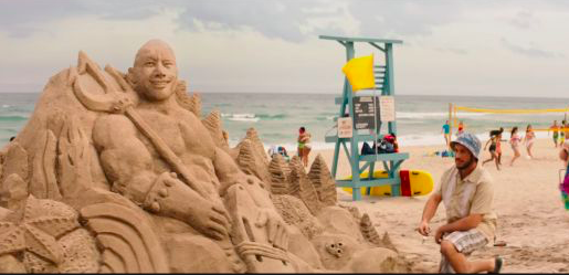 Baywatch, la scultura di sabbia di Mitch