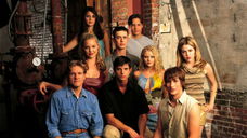 Copertina di Roswell: ordinato il pilot del reboot