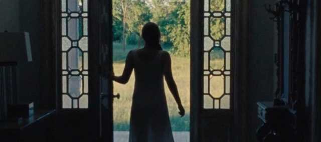 Jennifer Lawrence apre la porta a nuovi ospiti inattesi nel film madre!